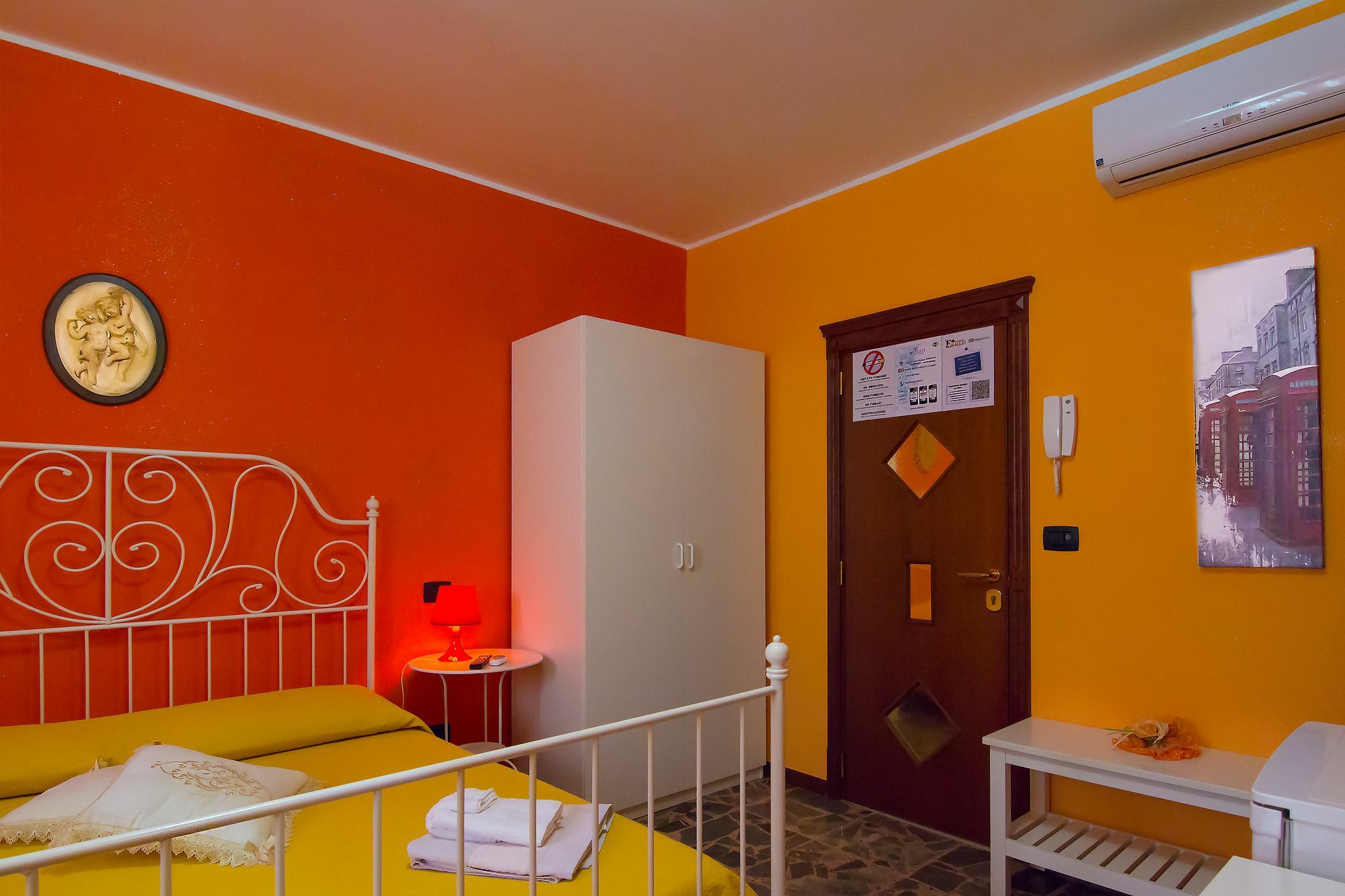 B&B Eraclio Suite Barletta Exterior foto